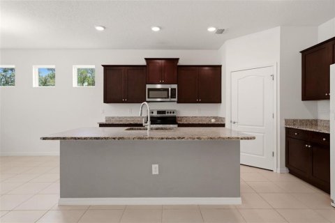 Villa ou maison à louer à Bradenton, Floride: 4 chambres, 190.17 m2 № 2167159 - photo 13