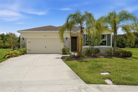 Villa ou maison à louer à Bradenton, Floride: 4 chambres, 190.17 m2 № 2167159 - photo 2