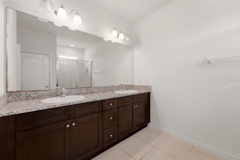 Villa ou maison à louer à Bradenton, Floride: 4 chambres, 190.17 m2 № 2167159 - photo 19