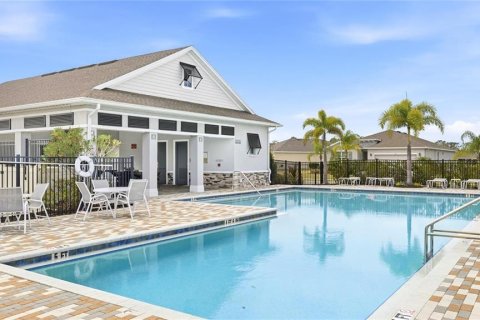 Villa ou maison à louer à Bradenton, Floride: 4 chambres, 190.17 m2 № 2167159 - photo 3