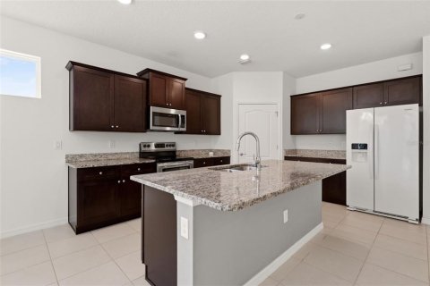 Villa ou maison à louer à Bradenton, Floride: 4 chambres, 190.17 m2 № 2167159 - photo 15