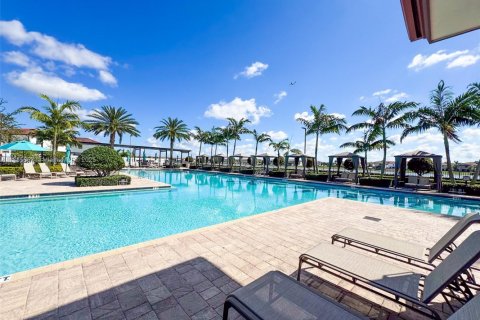 Touwnhouse à louer à Hialeah, Floride: 4 chambres, 177.81 m2 № 1932827 - photo 16