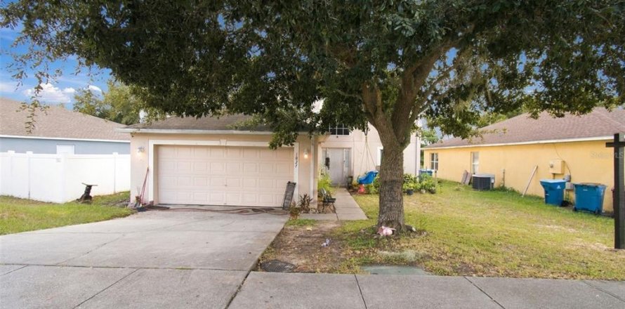 Villa ou maison à Haines City, Floride 4 chambres, 212.56 m2 № 2399399