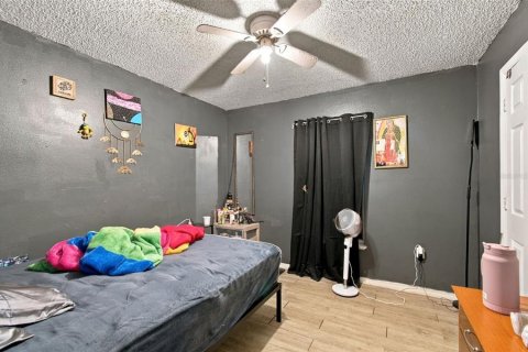 Villa ou maison à vendre à Haines City, Floride: 4 chambres, 212.56 m2 № 2399399 - photo 14