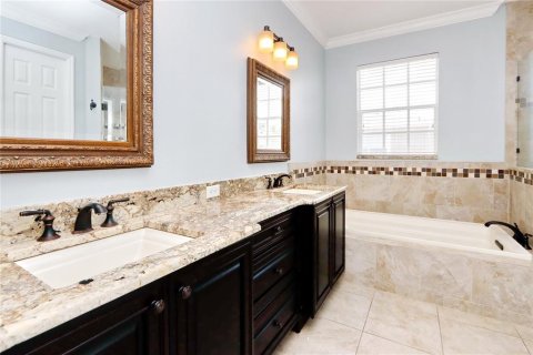 Touwnhouse à louer à Tampa, Floride: 3 chambres, 185.8 m2 № 2122592 - photo 12