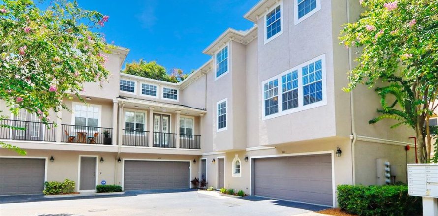 Touwnhouse à Tampa, Floride 3 chambres, 185.8 m2 № 2122592
