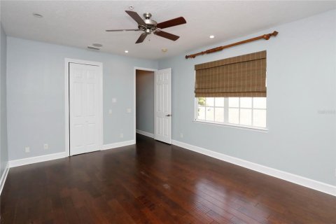 Touwnhouse à louer à Tampa, Floride: 3 chambres, 185.8 m2 № 2122592 - photo 11