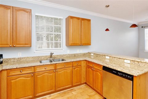 Touwnhouse à louer à Tampa, Floride: 3 chambres, 185.8 m2 № 2122592 - photo 7