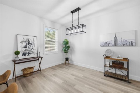 Townhouse in Tampa, Florida 3 bedrooms, 194.72 sq.m. № 2267380 - photo 19