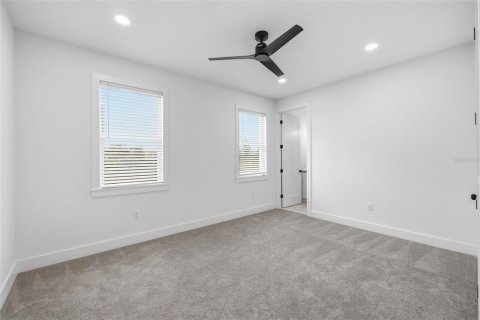 Townhouse in Tampa, Florida 3 bedrooms, 194.72 sq.m. № 2267380 - photo 20