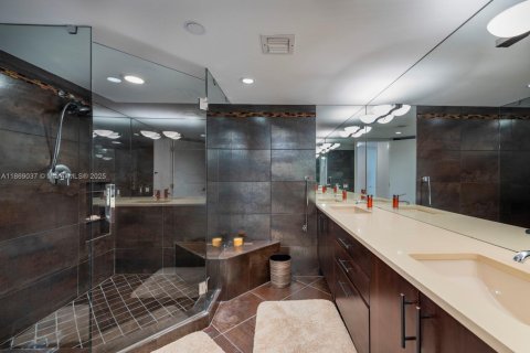 Купить кондоминиум в Майами, Флорида 2 спальни, 121.89м2, № 1931327 - фото 6