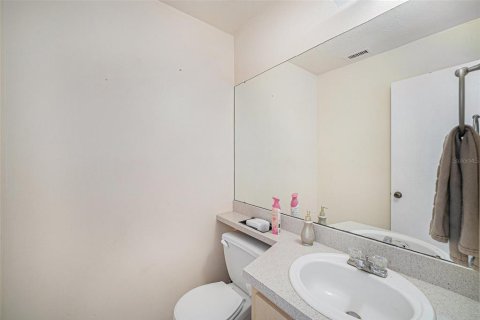 Townhouse in Tampa, Florida 2 bedrooms, 106.19 sq.m. № 1514573 - photo 11