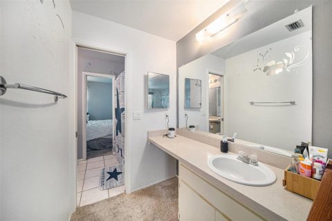 Townhouse in Tampa, Florida 2 bedrooms, 106.19 sq.m. № 1514573 - photo 17