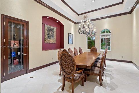 Casa en venta en Miami, Florida, 6 dormitorios, 1070.23 m2 № 1874689 - foto 17