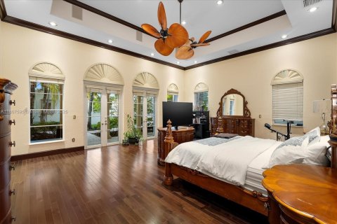 Casa en venta en Miami, Florida, 6 dormitorios, 1070.23 m2 № 1874689 - foto 22