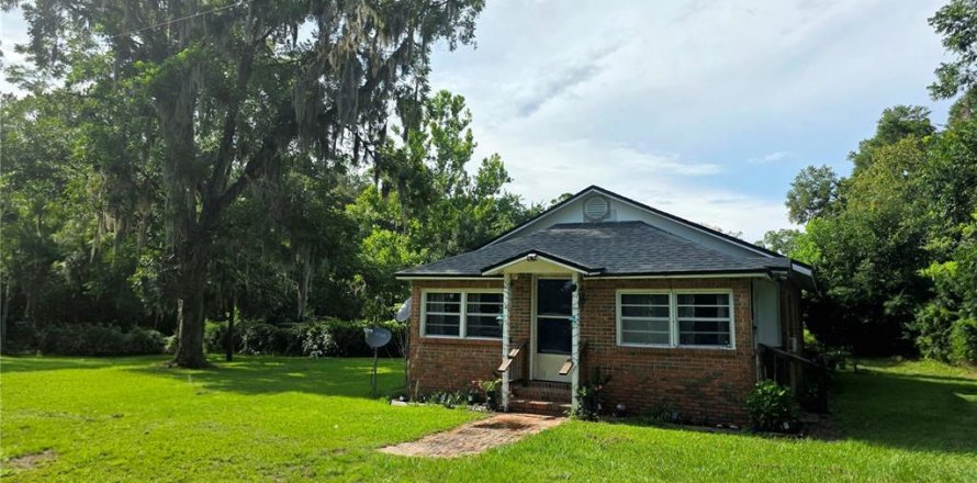 Casa en Starke, Florida 2 dormitorios, 104.7 m2 № 1843136