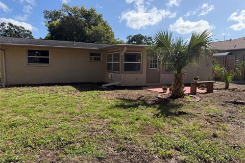 Villa ou maison à vendre à Sarasota, Floride: 2 chambres, 100.52 m2 № 2437263 - photo 12