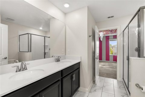 Casa en venta en Kissimmee, Florida, 9 dormitorios, 398.46 m2 № 1838070 - foto 22