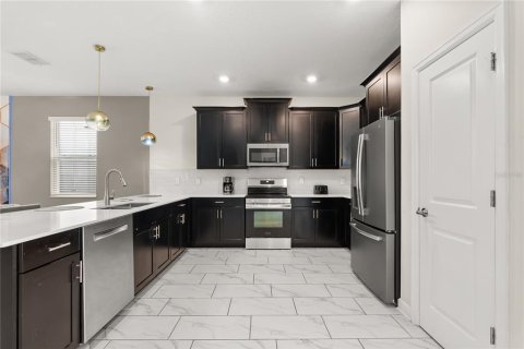 Casa en venta en Kissimmee, Florida, 9 dormitorios, 398.46 m2 № 1838070 - foto 4