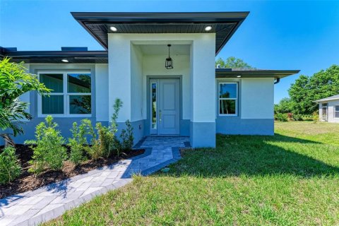 House in North Port, Florida 4 bedrooms, 169.64 sq.m. № 1812797 - photo 12