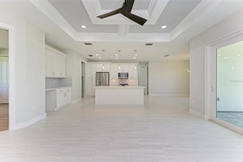 House in North Port, Florida 4 bedrooms, 169.64 sq.m. № 1812797 - photo 16