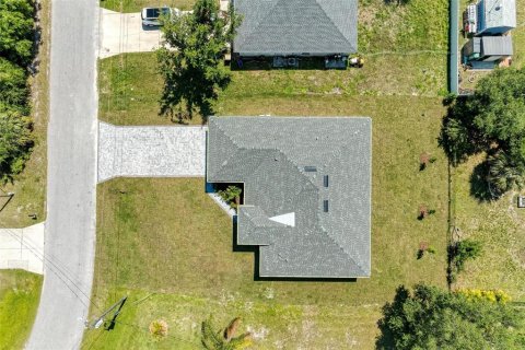 House in North Port, Florida 4 bedrooms, 169.64 sq.m. № 1812797 - photo 5