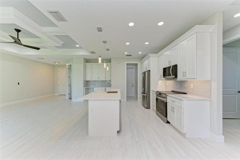 House in North Port, Florida 4 bedrooms, 169.64 sq.m. № 1812797 - photo 23