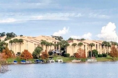 Снять в аренду кондоминиум в Альтамонте-Спрингс, Флорида 1 комната, 93.09м2, № 1913949 - фото 2