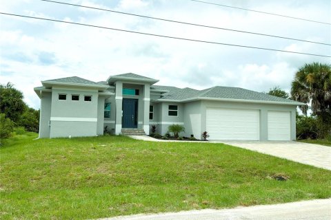 Villa ou maison à vendre à Port Charlotte, Floride: 3 chambres, 150.69 m2 № 2406443 - photo 2