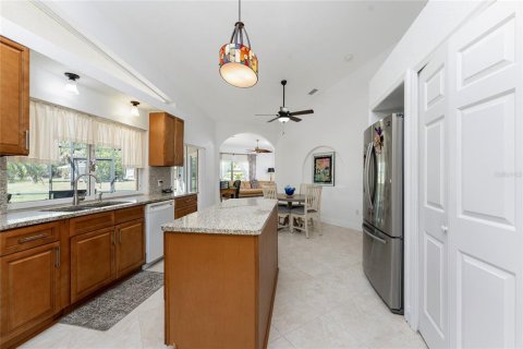 House in Rotonda, Florida 3 bedrooms, 210.98 sq.m. № 1609913 - photo 24