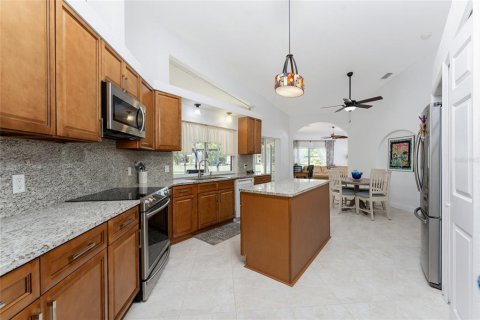 House in Rotonda, Florida 3 bedrooms, 210.98 sq.m. № 1609913 - photo 2