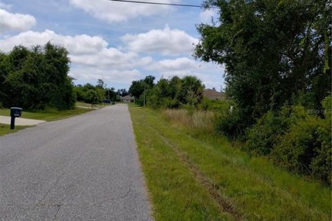 Terreno en venta en Englewood, Florida № 2228568 - foto 6