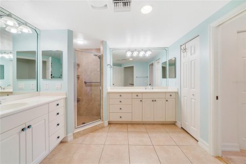 Condominio en venta en Titusville, Florida, 3 dormitorios, 189.99 m2 № 1736520 - foto 17