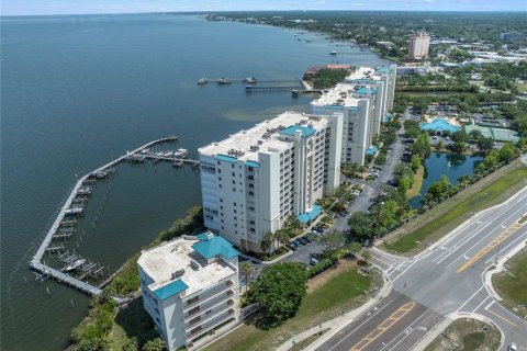 Condominio en venta en Titusville, Florida, 3 dormitorios, 189.99 m2 № 1736520 - foto 2
