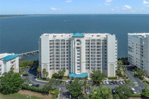 Condominio en venta en Titusville, Florida, 3 dormitorios, 189.99 m2 № 1736520 - foto 1