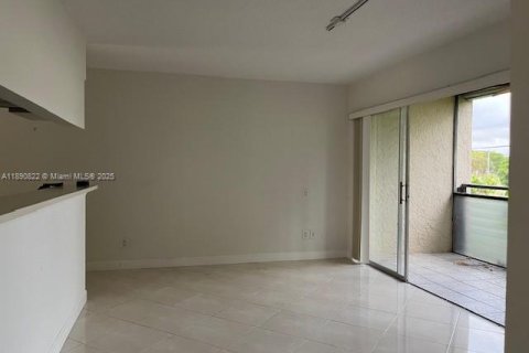 Condo in Oakland Park, Florida, 3 bedrooms  № 1944333 - photo 6