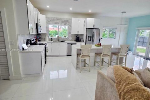 Villa ou maison à vendre à Homestead, Floride: 4 chambres, 222.97 m2 № 1967098 - photo 15