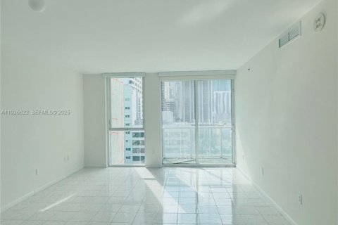 Copropriété à louer à Miami, Floride: 1 chambre, 74.88 m2 № 1986528 - photo 2