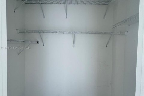 Copropriété à louer à Miami, Floride: 1 chambre, 74.88 m2 № 1986528 - photo 10