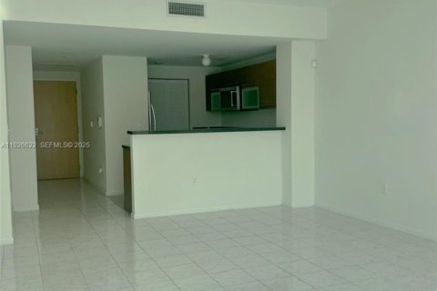 Copropriété à louer à Miami, Floride: 1 chambre, 74.88 m2 № 1986528 - photo 3