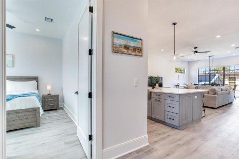 Touwnhouse à vendre à Redington Shores, Floride: 4 chambres, 169.08 m2 № 1570991 - photo 18