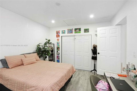 Commercial property in Miami, Florida 165.46 sq.m. № 1714729 - photo 23