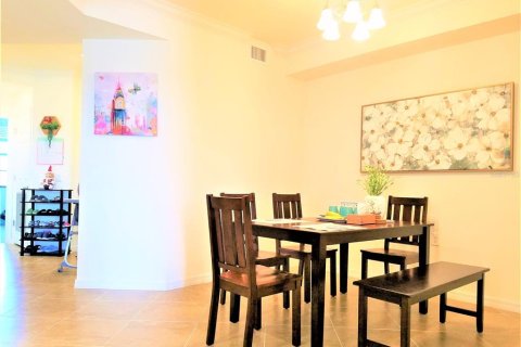 Снять в аренду кондоминиум в Лейквуд Ранч, Флорида 3 спальни, 119.47м2, № 2103288 - фото 2