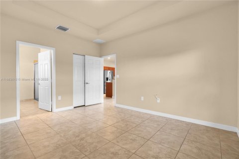 Купить виллу или дом в Хомстед, Флорида 4 спальни, 130.06м2, № 2015196 - фото 15