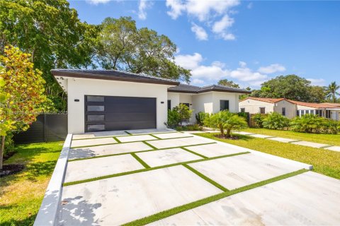 House in Biscayne Park, Florida 4 bedrooms, 163.69 sq.m. № 1841121 - photo 18