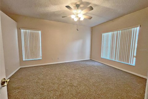 House in Clermont, Florida 3 bedrooms, 185.15 sq.m. № 1755502 - photo 12