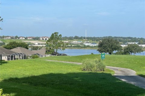 House in Clermont, Florida 3 bedrooms, 185.15 sq.m. № 1755502 - photo 3