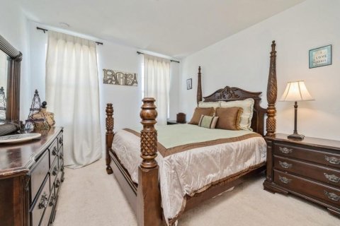 Villa ou maison à vendre à Port St. Lucie, Floride: 4 chambres, 235.41 m2 № 2270388 - photo 16