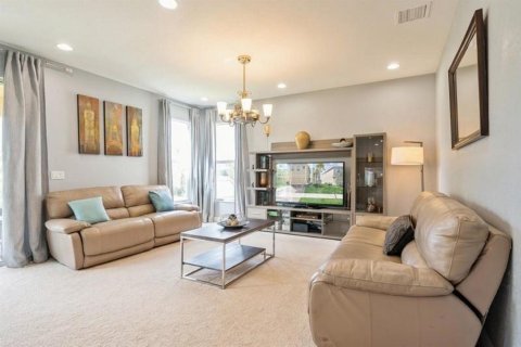 Villa ou maison à vendre à Port St. Lucie, Floride: 4 chambres, 235.41 m2 № 2270388 - photo 10