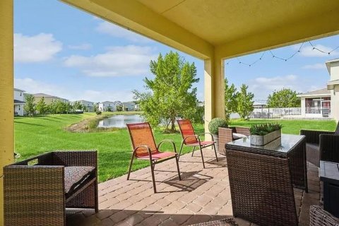 Villa ou maison à vendre à Port St. Lucie, Floride: 4 chambres, 235.41 m2 № 2270388 - photo 23